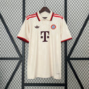 Camisa Bayern de Monique Terceira Camisa 24/25
