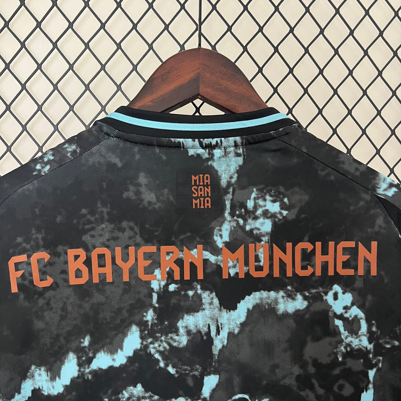 Camisa Bayern de Monique Visitante 24/25