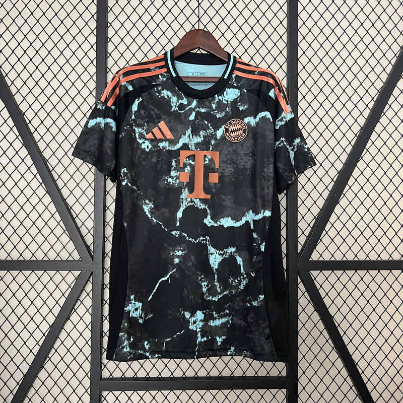 Camisa Bayern de Monique Visitante 24/25