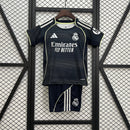 Kit Infantil Real Madrid Visitante 25/26