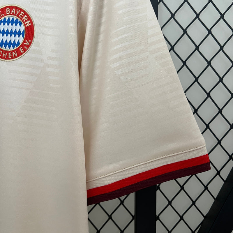 Camisa Bayern de Monique Terceira Camisa 24/25