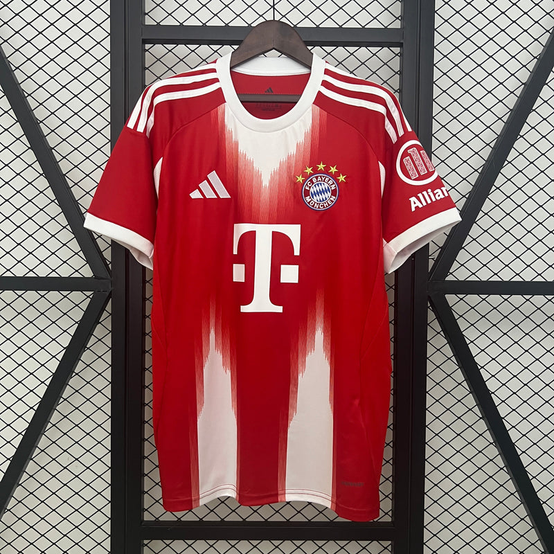 Camisa Bayern de Monique Home 25/26