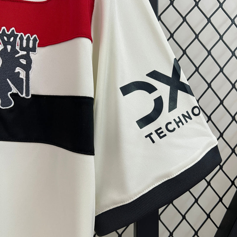 Camisa Manchester United Terceira Camisa 24/25